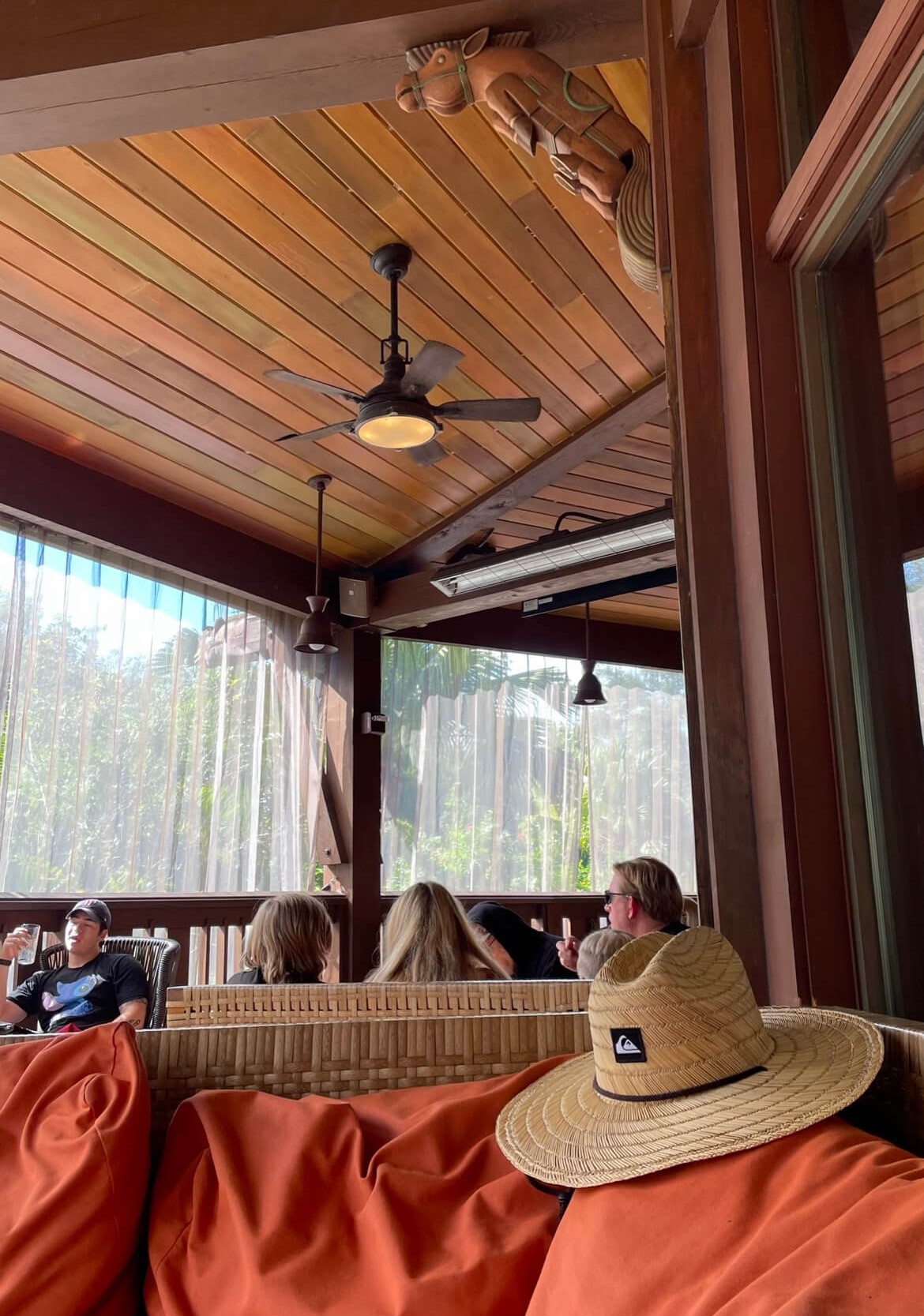 nomad_lounge_animal_kingdom